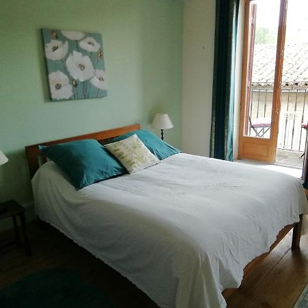 Aux Douces Nuits De Rivel Bed & Breakfast ภายนอก รูปภาพ