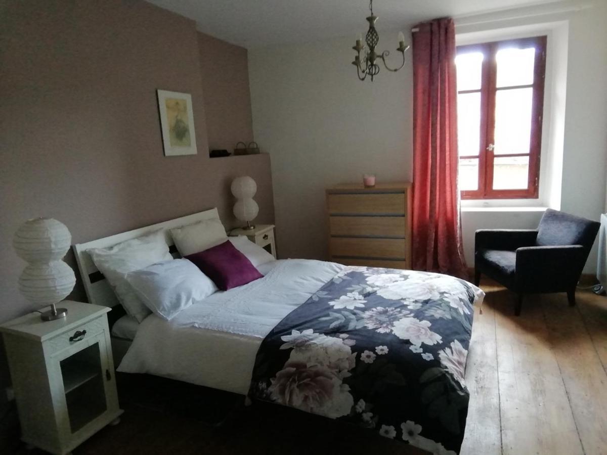 Aux Douces Nuits De Rivel Bed & Breakfast ภายนอก รูปภาพ